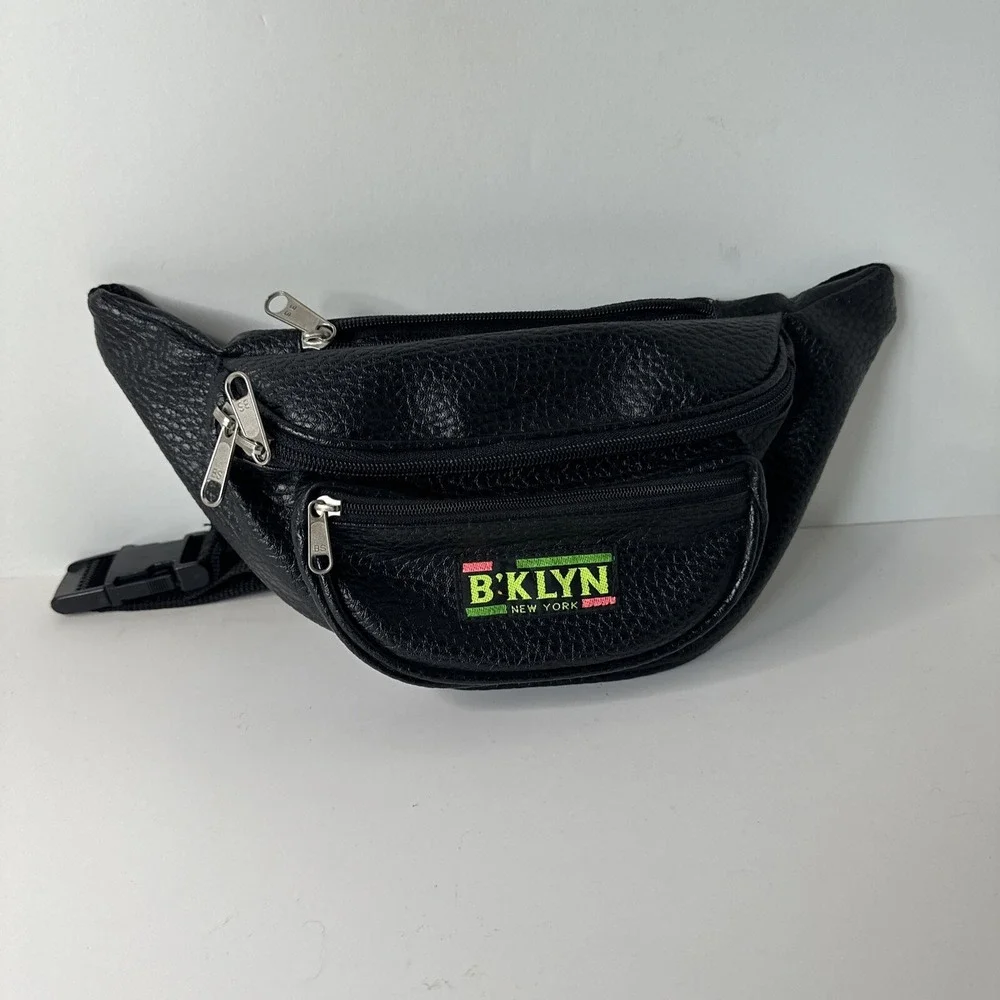 Vintage B'KLYN New York Fanny Pack - Black Nylon. Very Nice Condition.